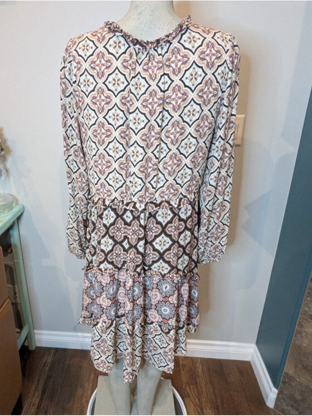 Anthropologie Tiered V-Neck Mini Dress Like new Loose boho Comfy Dress Size  L - Picture 5 of 16